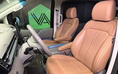 Hyundai Staria, 2023 год, 7 490 000 рублей, 9 фотография