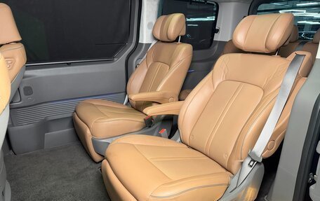 Hyundai Staria, 2023 год, 7 490 000 рублей, 17 фотография