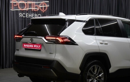 Toyota RAV4, 2022 год, 3 998 000 рублей, 23 фотография