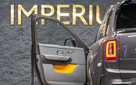 Rolls-Royce Cullinan, 2022 год, 59 500 000 рублей, 33 фотография