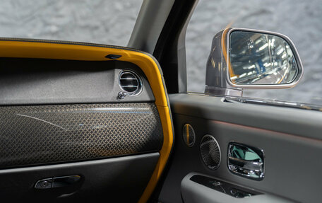 Rolls-Royce Cullinan, 2022 год, 59 500 000 рублей, 36 фотография