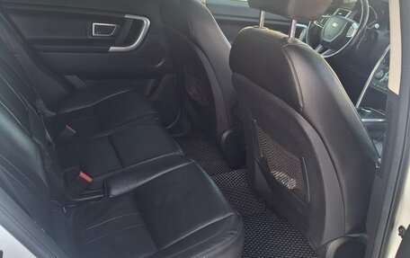 Land Rover Discovery Sport I рестайлинг, 2017 год, 2 000 000 рублей, 6 фотография