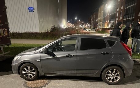 Hyundai Solaris II рестайлинг, 2014 год, 520 000 рублей, 2 фотография