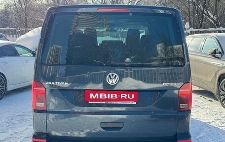 Volkswagen Multivan T6 рестайлинг, 2021 год, 6 000 000 рублей, 12 фотография