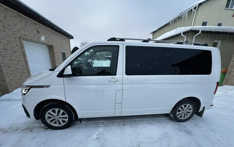 Volkswagen Caravelle T6 рестайлинг, 2021 год, 4 200 000 рублей, 3 фотография