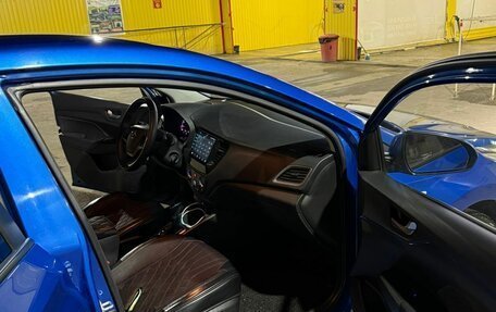 Hyundai Solaris II рестайлинг, 2018 год, 955 000 рублей, 11 фотография