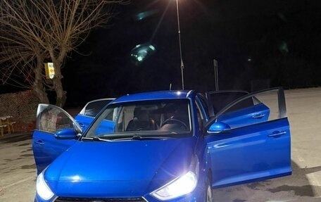 Hyundai Solaris II рестайлинг, 2018 год, 955 000 рублей, 6 фотография