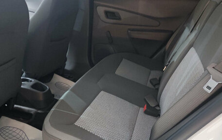 Chevrolet Cobalt II, 2023 год, 1 400 000 рублей, 15 фотография