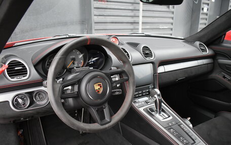 Porsche Cayman GT4, 2021 год, 12 673 400 рублей, 14 фотография