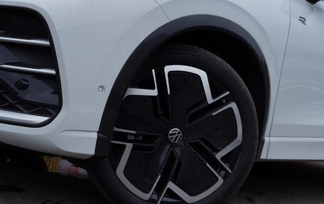 Volkswagen Tiguan, 2025 год, 4 799 000 рублей, 10 фотография