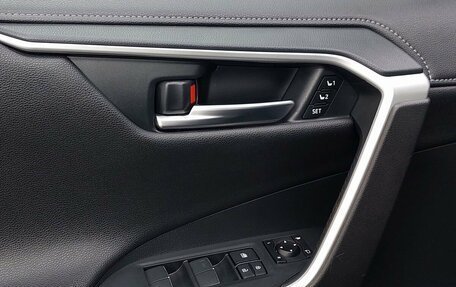 Toyota RAV4, 2020 год, 3 749 000 рублей, 17 фотография