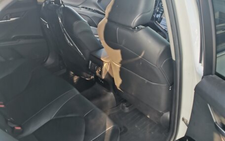 Toyota Camry, 2019 год, 2 850 000 рублей, 10 фотография