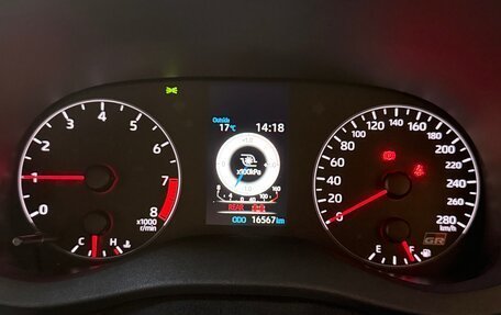 Toyota Yaris, 2021 год, 4 100 000 рублей, 9 фотография