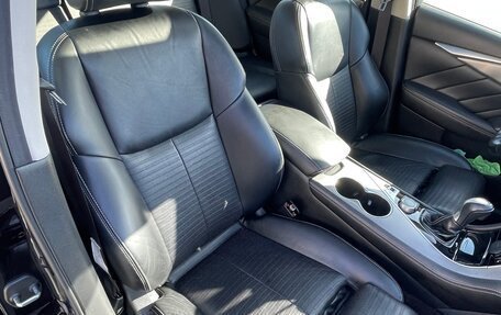 Infiniti Q50 I рестайлинг, 2015 год, 1 920 000 рублей, 9 фотография