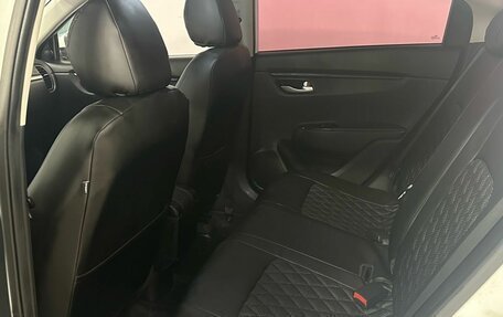 KIA Rio IV, 2017 год, 1 370 000 рублей, 10 фотография