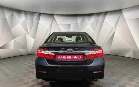 Toyota Camry, 2013 год, 1 875 000 рублей, 10 фотография