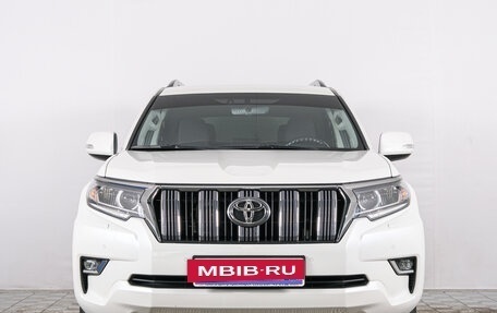 Toyota Land Cruiser Prado 150 рестайлинг 2, 2017 год, 6 199 000 рублей, 2 фотография