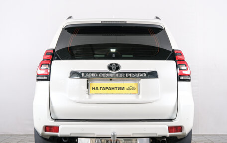 Toyota Land Cruiser Prado 150 рестайлинг 2, 2017 год, 6 199 000 рублей, 6 фотография