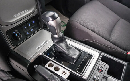 Toyota Land Cruiser Prado 150 рестайлинг 2, 2017 год, 6 199 000 рублей, 17 фотография