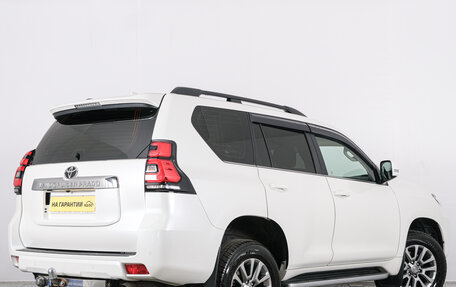 Toyota Land Cruiser Prado 150 рестайлинг 2, 2017 год, 6 199 000 рублей, 7 фотография