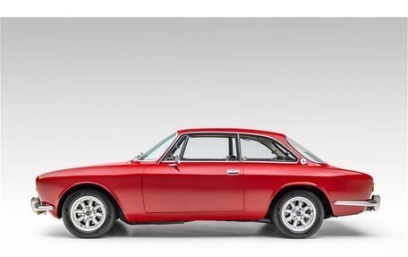 Alfa Romeo Spider I, 1974 год, 6 024 000 рублей, 4 фотография