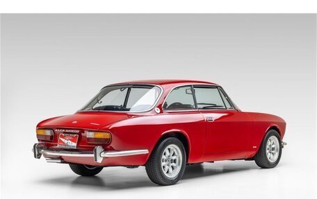 Alfa Romeo Spider I, 1974 год, 6 024 000 рублей, 14 фотография