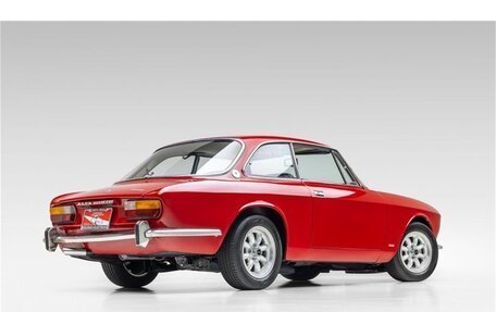 Alfa Romeo Spider I, 1974 год, 6 024 000 рублей, 16 фотография