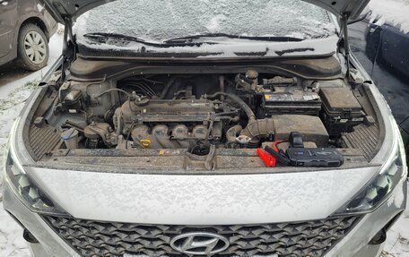 Hyundai Solaris II рестайлинг, 2022 год, 1 570 000 рублей, 4 фотография