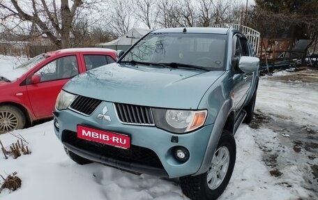 Mitsubishi L200 IV рестайлинг, 2007 год, 1 000 000 рублей, 1 фотография
