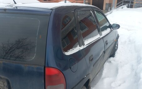 Opel Corsa B, 2000 год, 90 000 рублей, 1 фотография