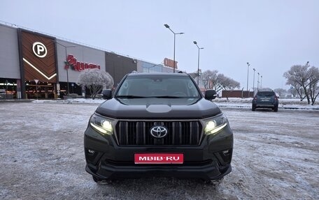 Toyota Land Cruiser Prado 150 рестайлинг 2, 2021 год, 7 200 000 рублей, 1 фотография