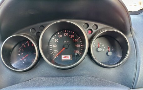 Nissan Wingroad III, 2001 год, 330 000 рублей, 17 фотография