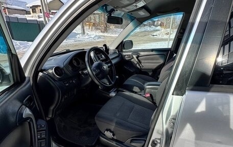 Toyota RAV4, 2004 год, 870 000 рублей, 8 фотография