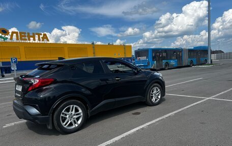 Toyota C-HR I рестайлинг, 2019 год, 1 900 000 рублей, 7 фотография