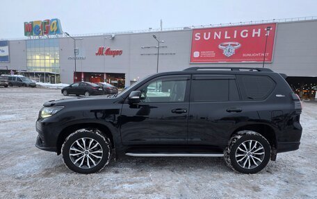 Toyota Land Cruiser Prado 150 рестайлинг 2, 2021 год, 7 200 000 рублей, 2 фотография