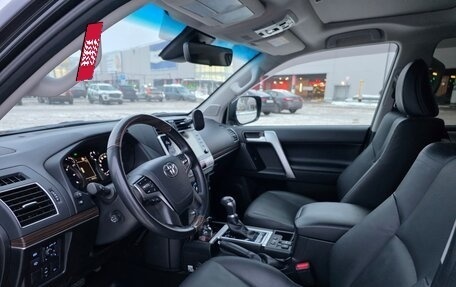 Toyota Land Cruiser Prado 150 рестайлинг 2, 2021 год, 7 200 000 рублей, 11 фотография