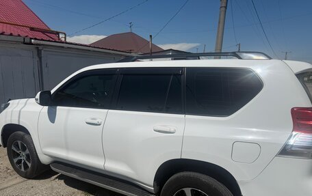 Toyota Land Cruiser Prado 150 рестайлинг 2, 2011 год, 3 200 000 рублей, 3 фотография