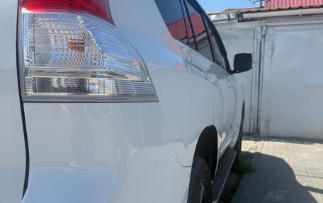 Toyota Land Cruiser Prado 150 рестайлинг 2, 2011 год, 3 200 000 рублей, 7 фотография