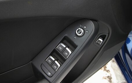 Audi A4, 2015 год, 1 900 000 рублей, 19 фотография