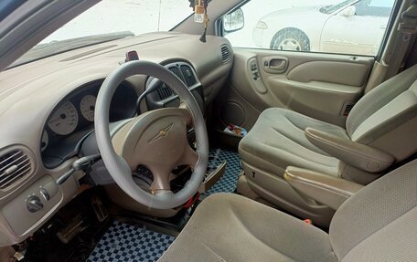 Chrysler Voyager IV, 2001 год, 455 000 рублей, 10 фотография