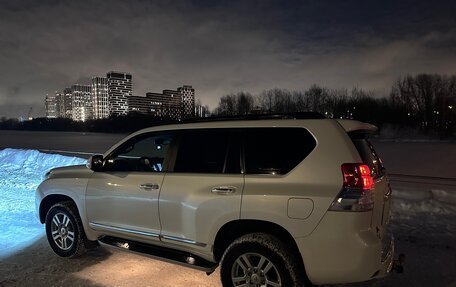 Toyota Land Cruiser Prado 150 рестайлинг 2, 2012 год, 2 800 000 рублей, 5 фотография