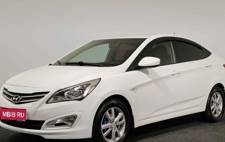 Hyundai Solaris II рестайлинг, 2016 год, 900 000 рублей, 1 фотография