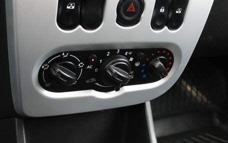 Renault Sandero I, 2013 год, 599 000 рублей, 12 фотография