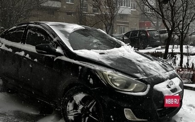 Hyundai Solaris II рестайлинг, 2011 год, 700 000 рублей, 1 фотография