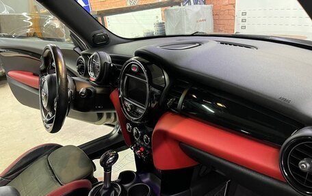 MINI Hatch, 2017 год, 2 430 000 рублей, 25 фотография