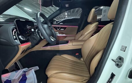 Mercedes-Benz E-Класс, 2023 год, 14 фотография