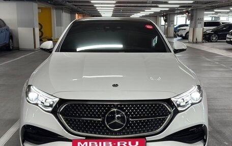 Mercedes-Benz E-Класс, 2023 год, 3 фотография