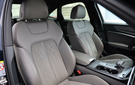 Audi A6, 2018 год, 4 299 000 рублей, 26 фотография