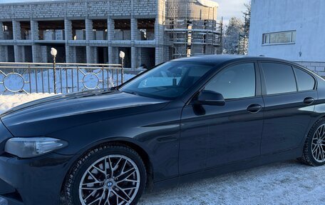 BMW 5 серия, 2014 год, 1 700 000 рублей, 4 фотография