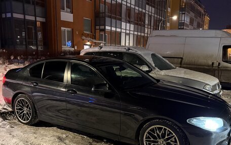 BMW 5 серия, 2014 год, 1 700 000 рублей, 18 фотография